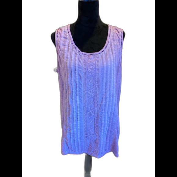 BUNDLE of  2  Tank Tops Sleeveless  Plus Size XL   light & perfect for Summer! - Picture 3 of 12